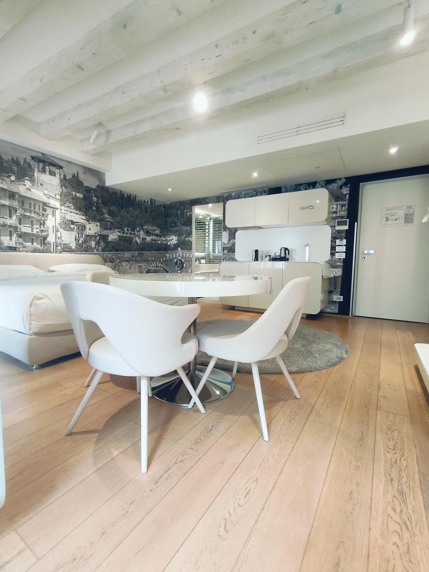 Lords Of Verona Luxury Apartments Экстерьер фото